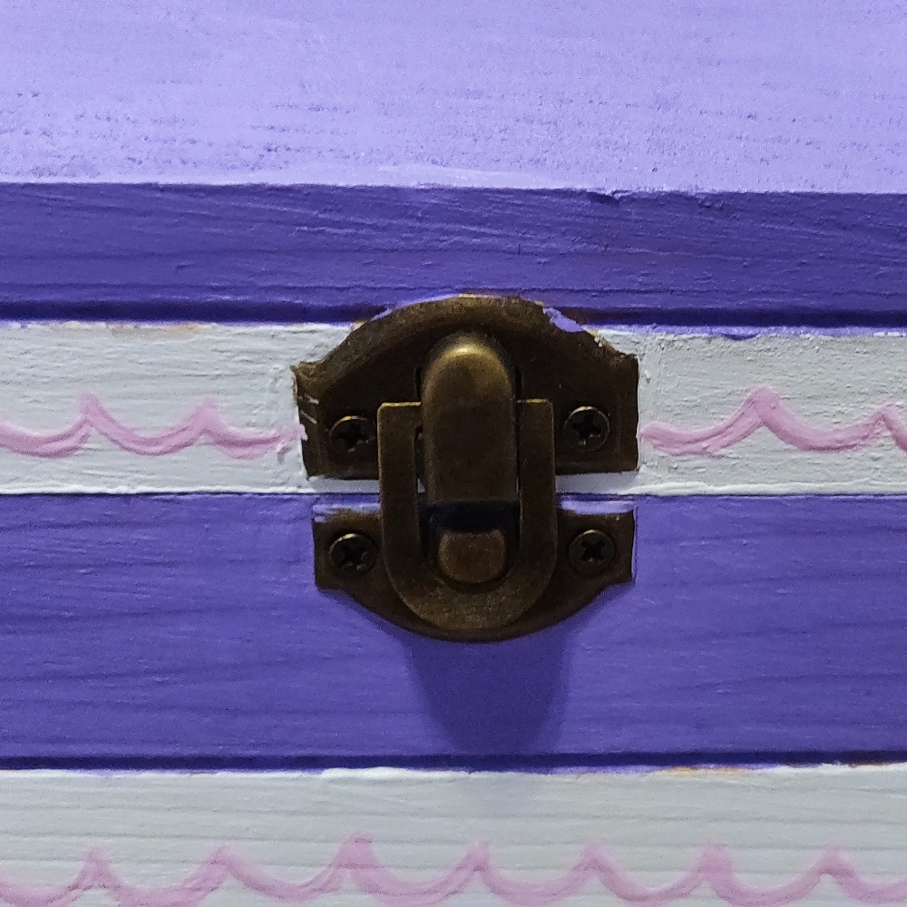 Princess Chest - Picture 3 of 7